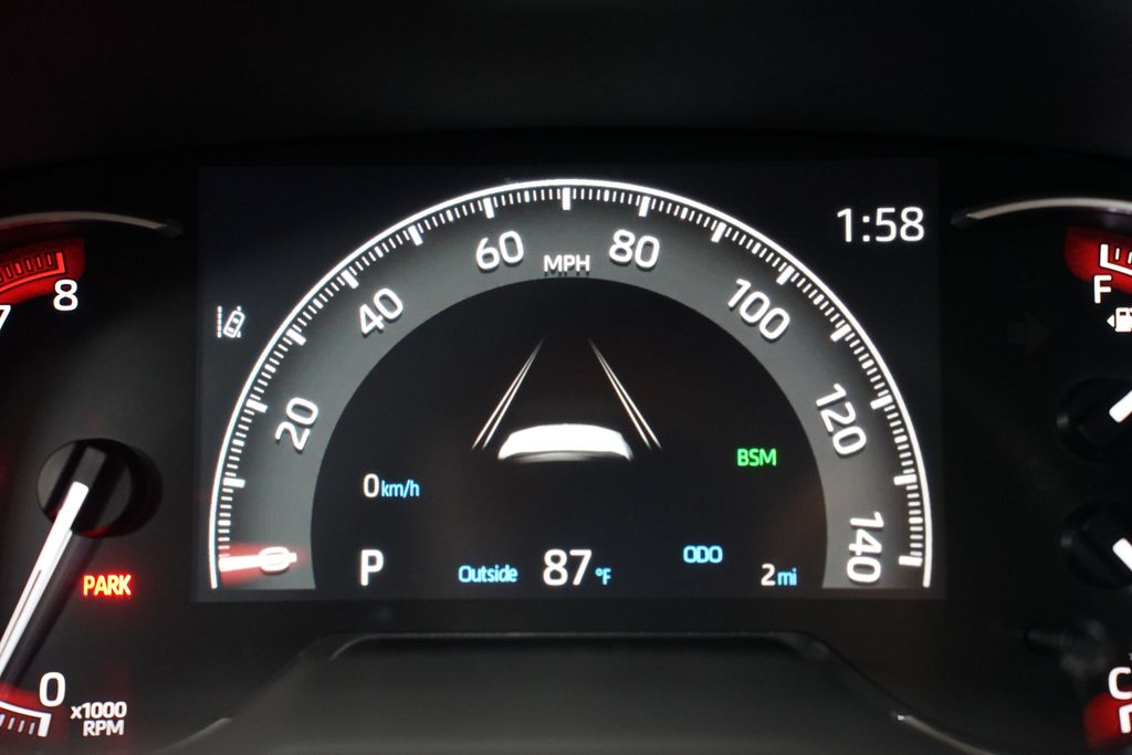 2025 Toyota RAV4 XLE 16