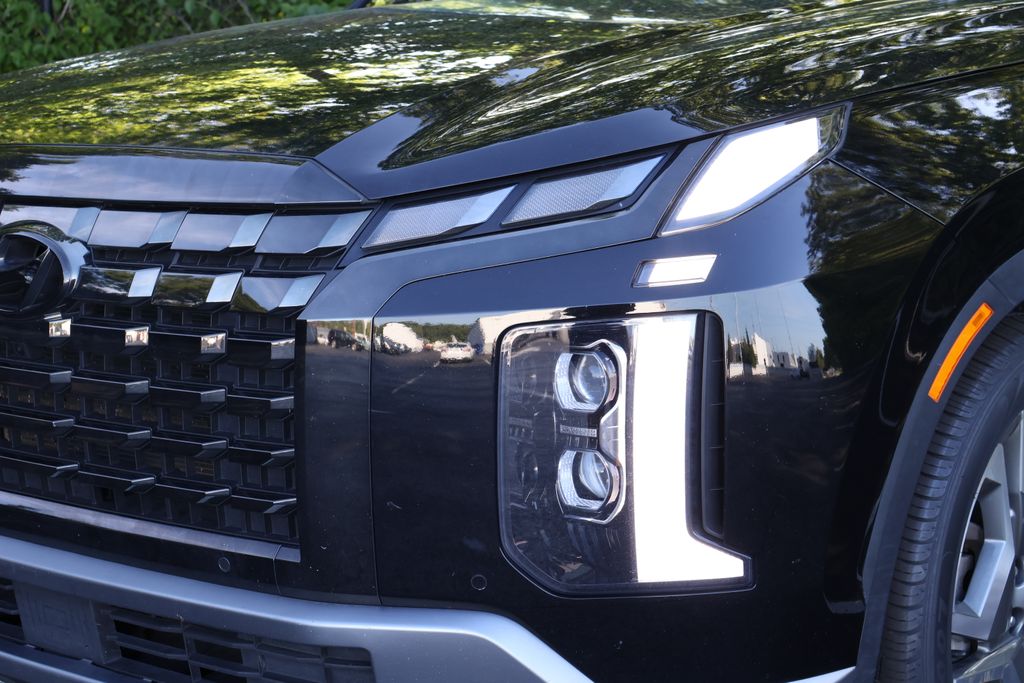 Thumbnail: 2023 Hyundai Palisade - 3