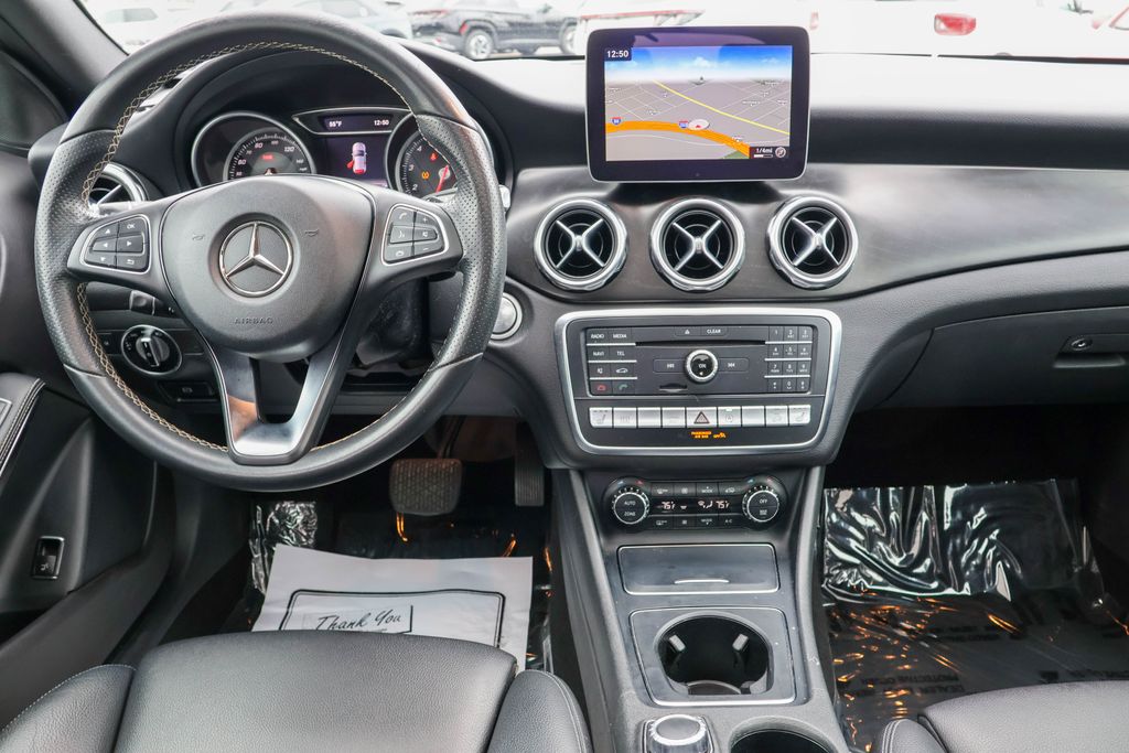 2018 Mercedes-Benz GLA GLA 250 32