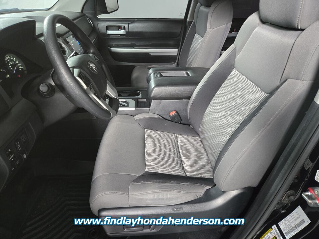2021 Toyota Tundra SR5 photo