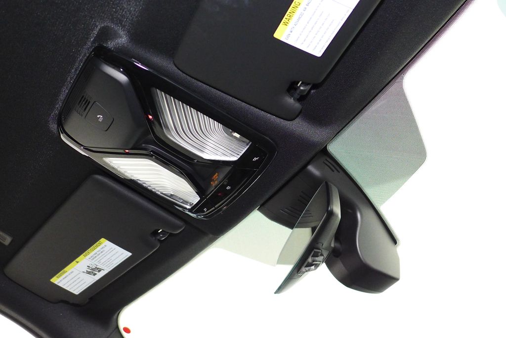 Thumbnail: 2025 BMW M4 - 18