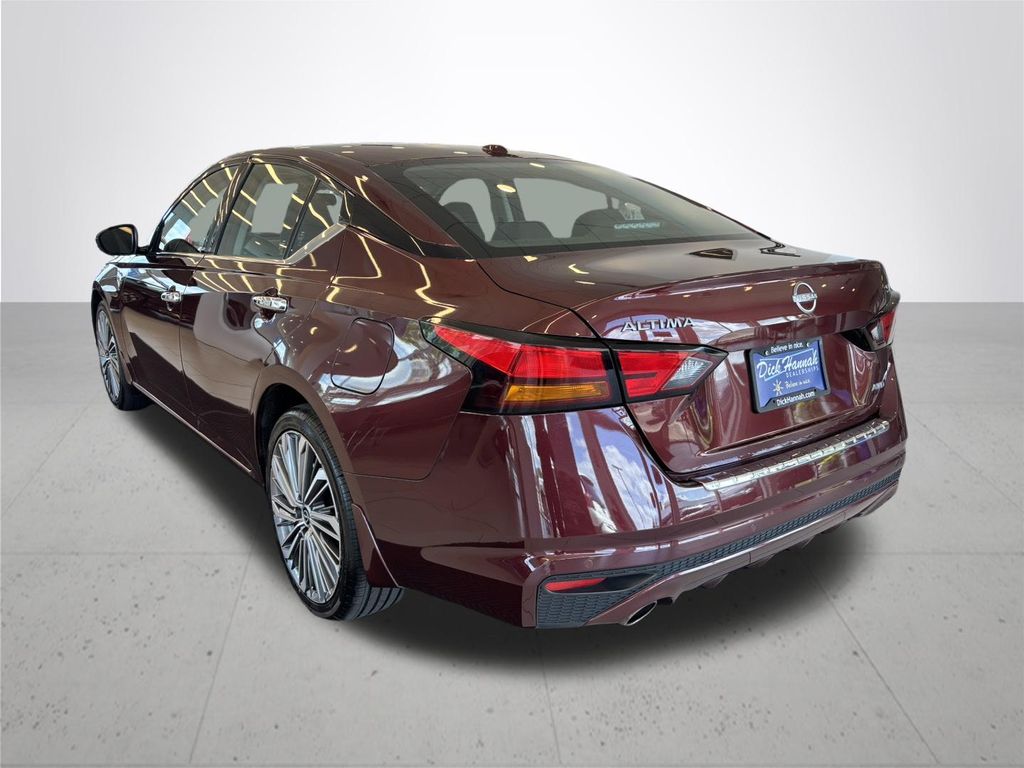 2023 Nissan Altima 2.5 SL