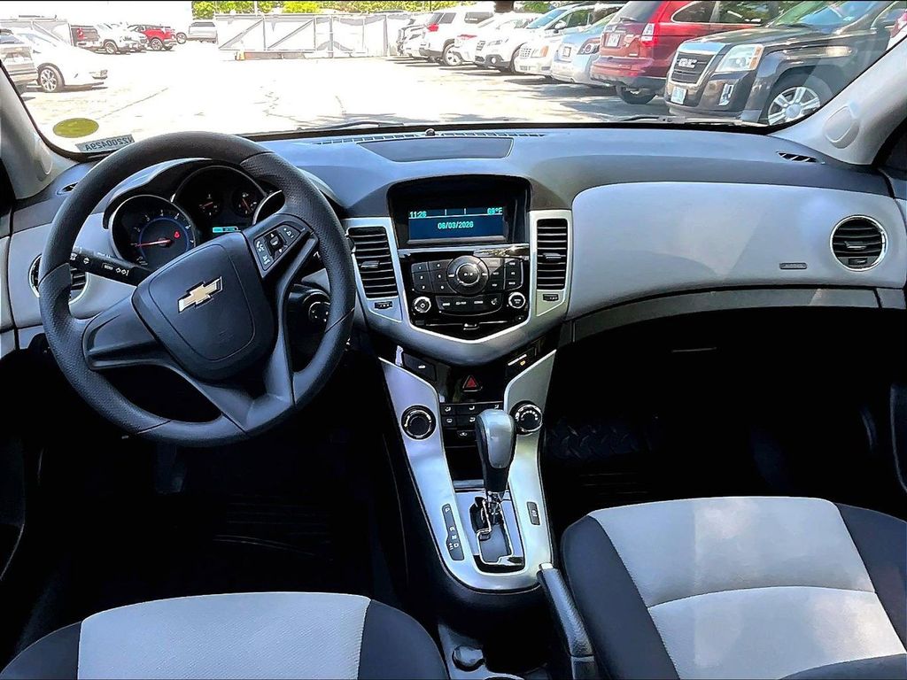 2016 Chevrolet Cruze Limited — photo 20