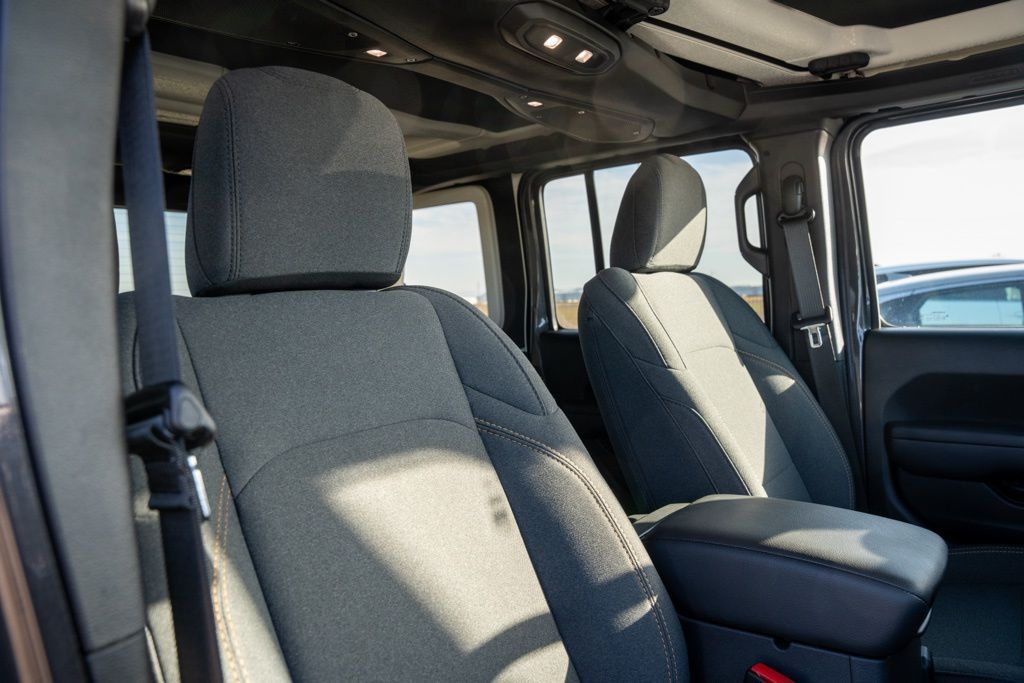 2025 Jeep Wrangler 4-Door Sport S - Photo 20