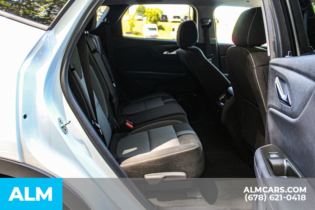 Used 2025 White Chevrolet LT image 19
