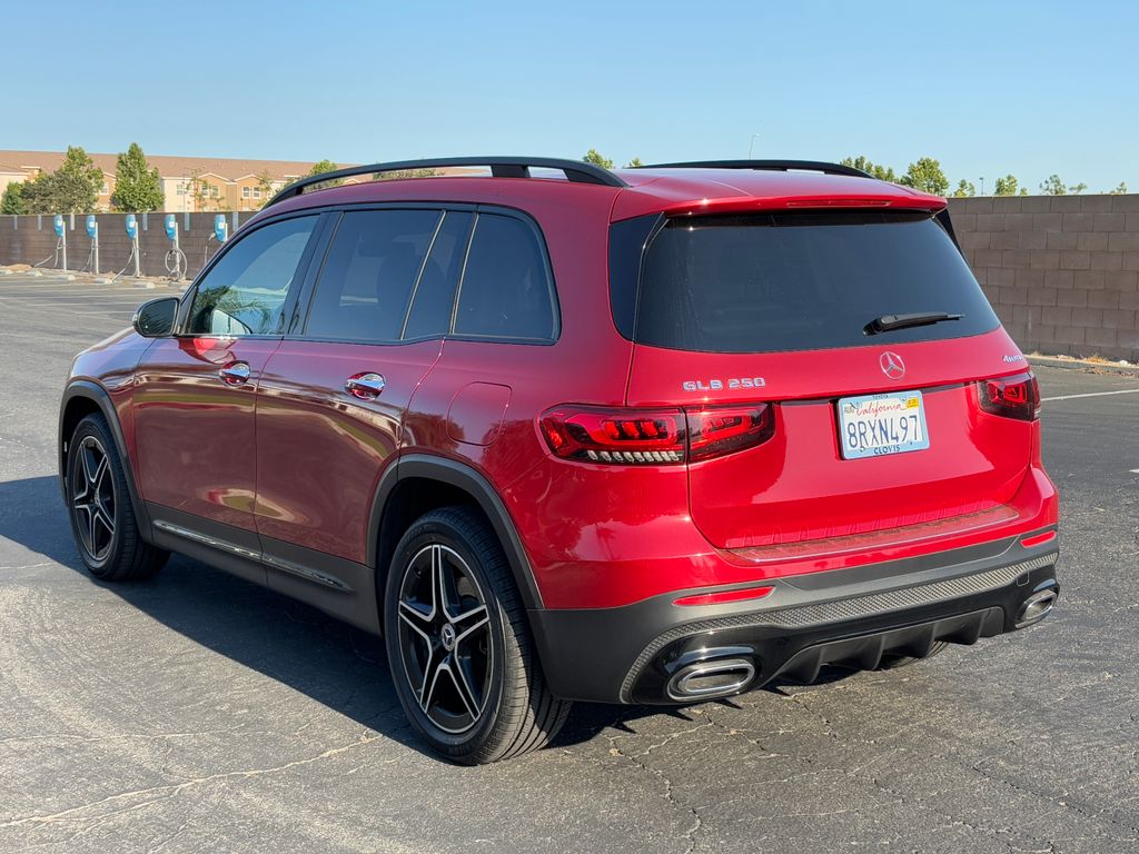 Thumbnail: 2020 Mercedes-Benz GLB - 7