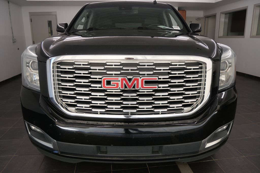 2018 GMC Yukon XL Denali 8