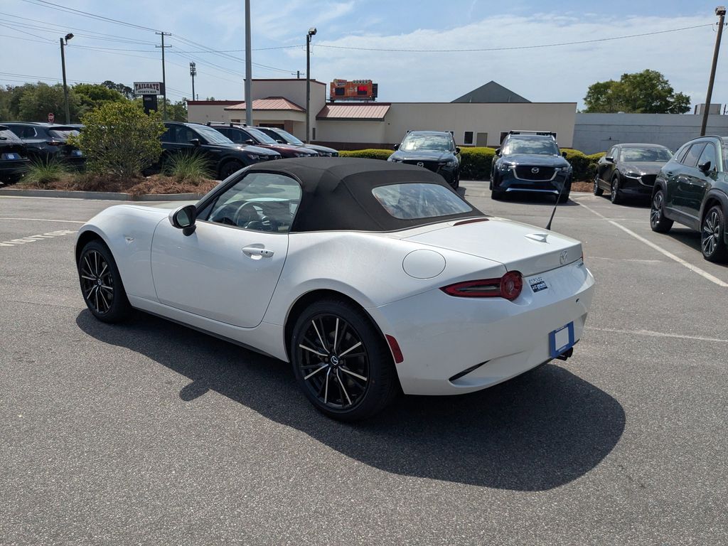 2026 Mazda MX-5 Miata Grand Touring