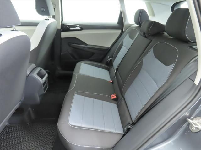 Thumbnail: 2026 Volkswagen Taos - 21