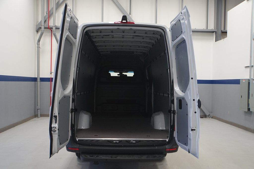 Sprinter Cargo Van 2500 High Roof w/170-Inch Wheelbase