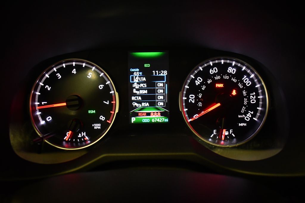 Thumbnail: 2021 Toyota RAV4 - 27