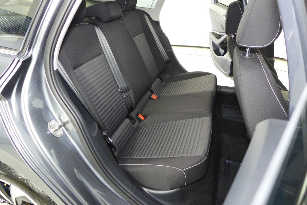 Thumbnail: 2022 Volkswagen Jetta - 19