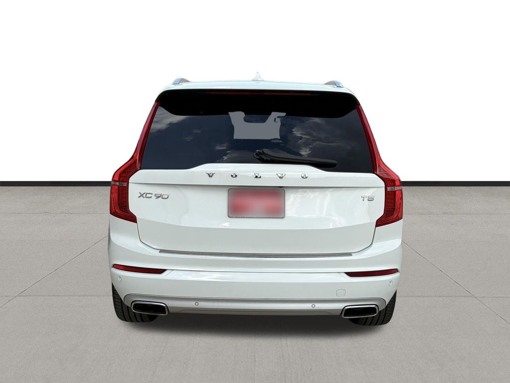 2020 Volvo XC90 T5 Momentum White at Ultimate Motorsports
