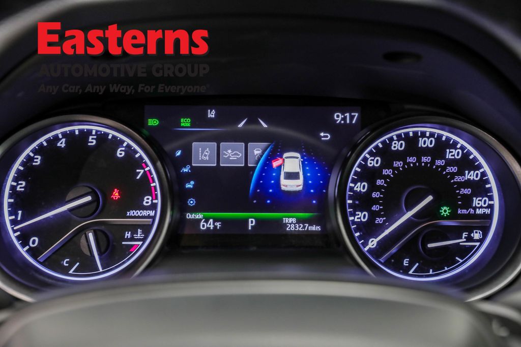 Used 2022 White Toyota SE image 17