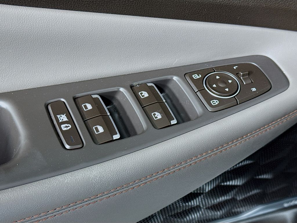2020 Hyundai Santa Fe SEL 17