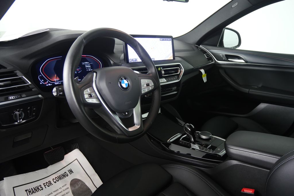 Thumbnail: 2024 BMW X4 - 13