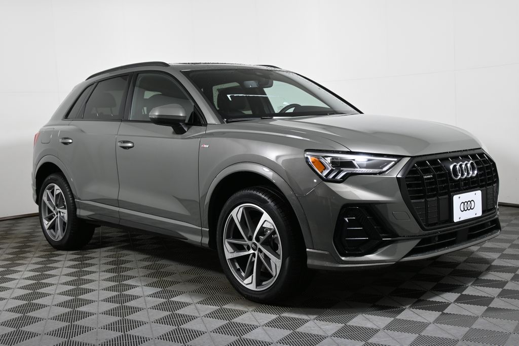 Thumbnail: 2025 Audi Q3 - 8