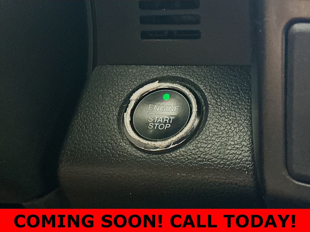 Used 2020 Gray Ford Limited image 28