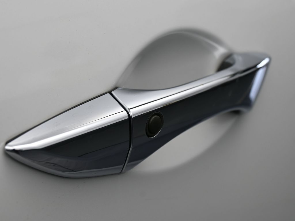 Used 2020 Black Acura Technology image 47