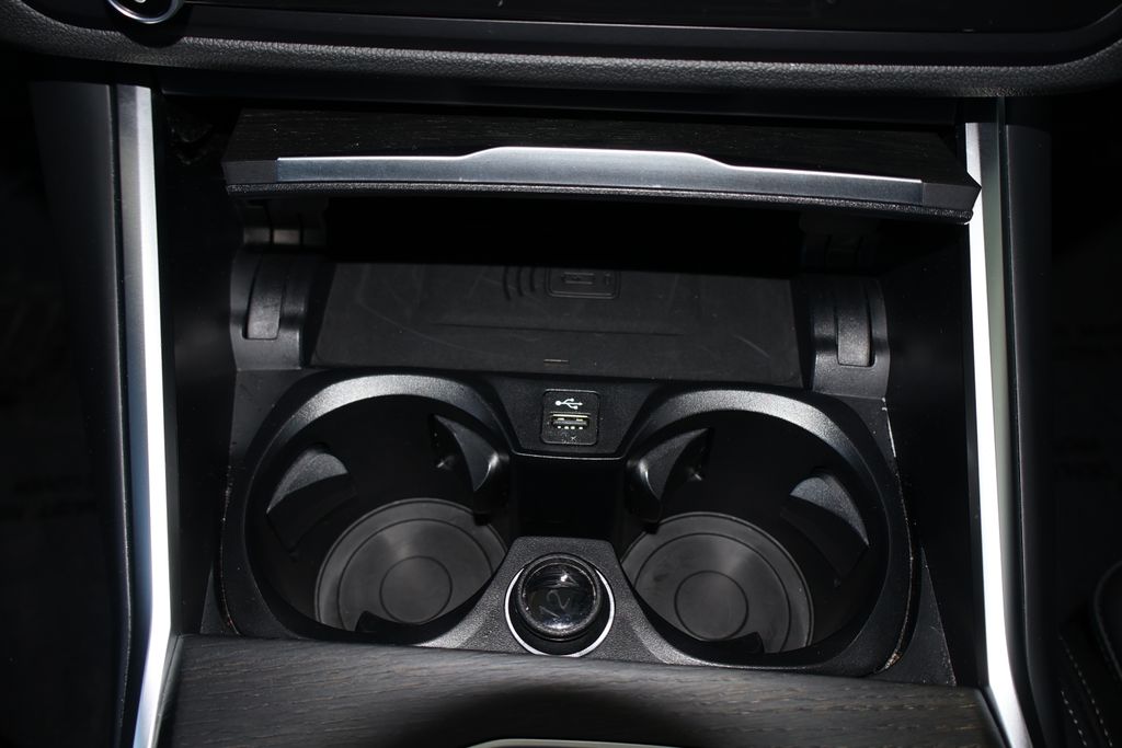 2024 BMW 3 Series 330i xDrive 17