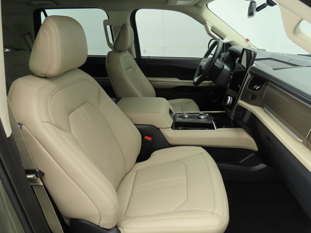 Thumbnail: 2024 Ford Expedition - 21