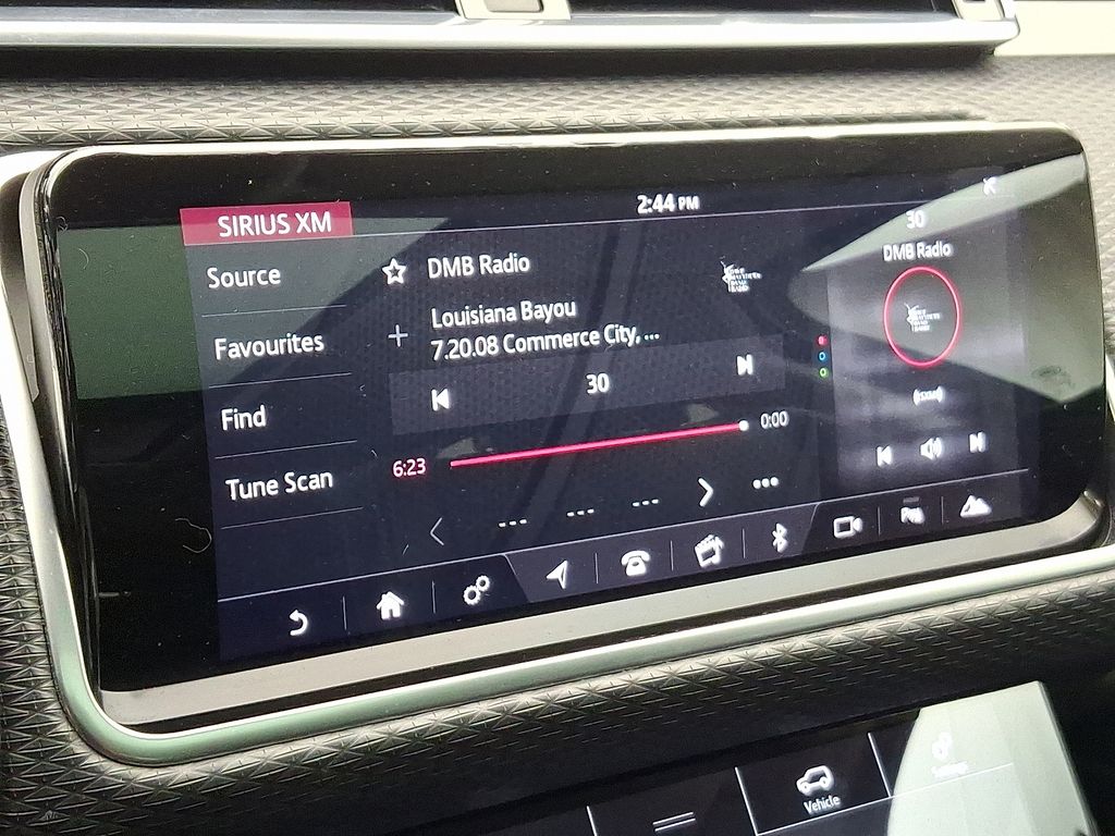 Thumbnail: 2018 Land Rover Range Rover Velar - 18