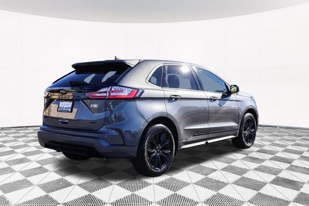 2022 Ford Edge SE 8