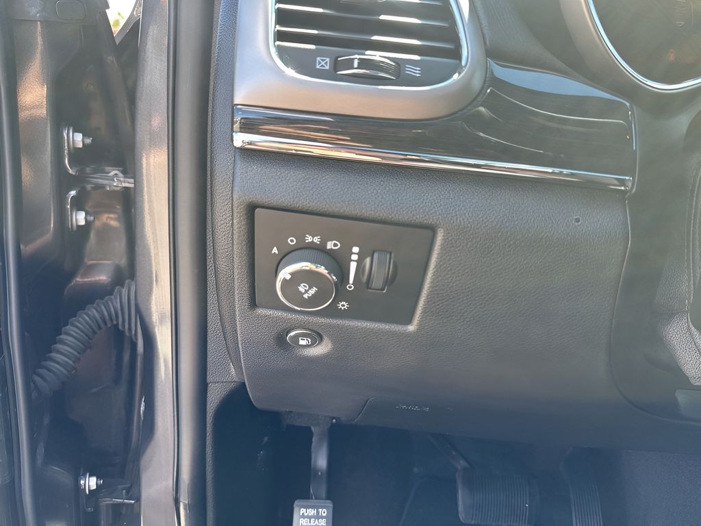 Used Car 2018 Jeep Grand Cherokee  Trailhawk For Sale Under $20,000 In Austin, Texas