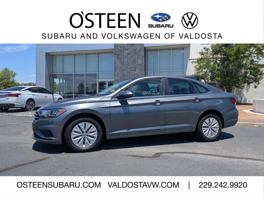 Platinum Gray Metallic 2020 Volkswagen Jetta S FWD Sedan Front-Wheel Drive 8-Speed Automatic