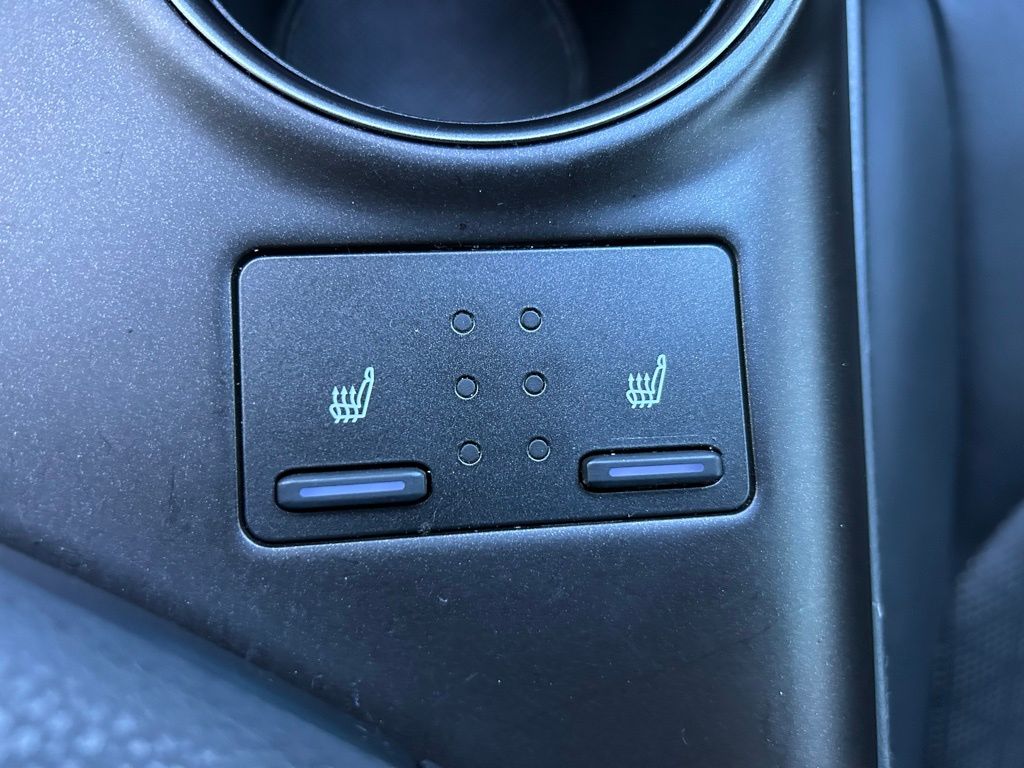 Thumbnail: 2022 Toyota Camry - 29