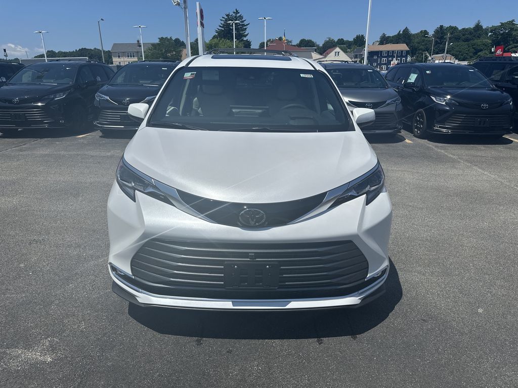 New 2026 Toyota Sienna Van