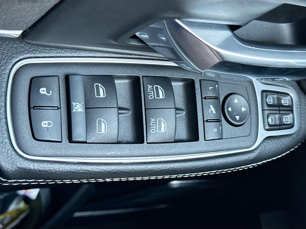 2024 RAM Ram 3500 Pickup Laramie - Photo 22