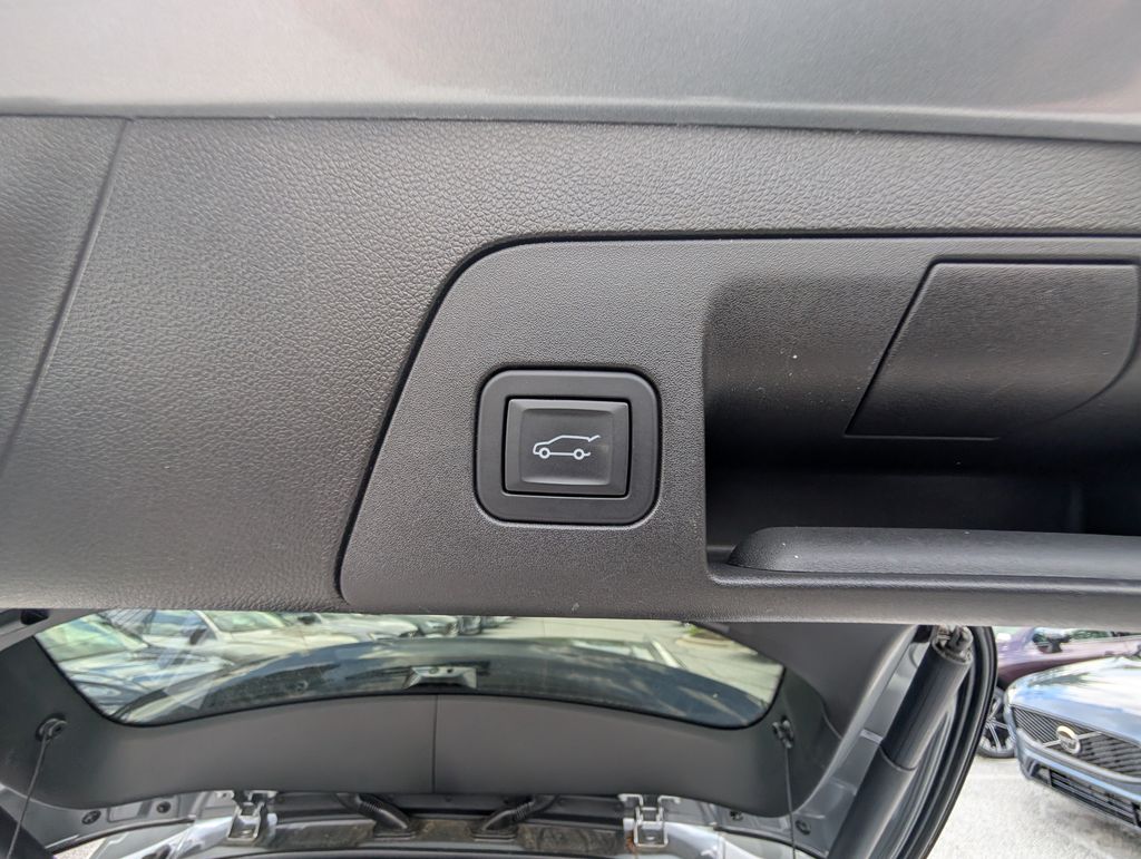 Used 2023 Gray Buick Avenir image 30