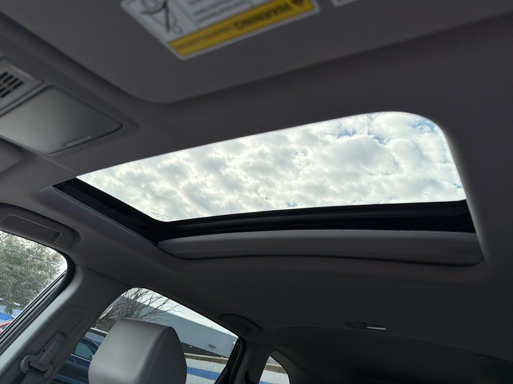 Thumbnail: 2017 Honda CR-V - 11