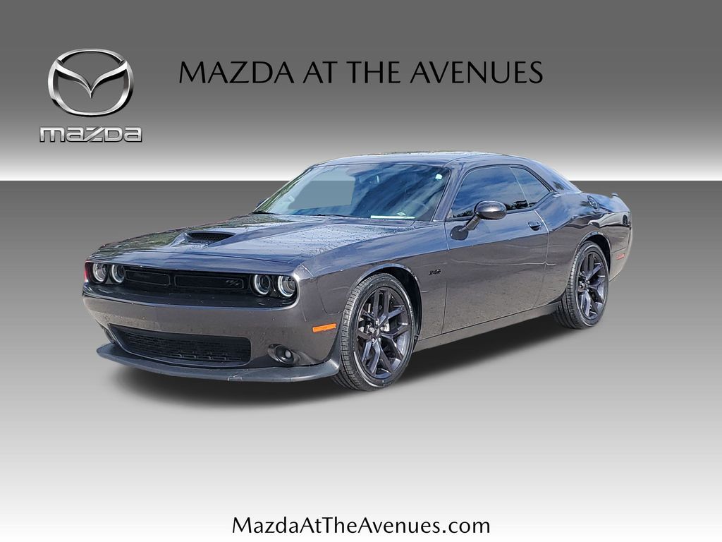 2023 Dodge Challenger R/T's photo