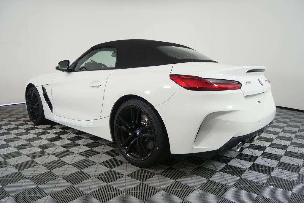 Thumbnail: 2026 BMW Z4 - 6