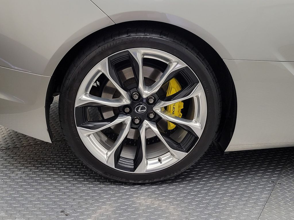 Thumbnail: 2021 Lexus LC - 10