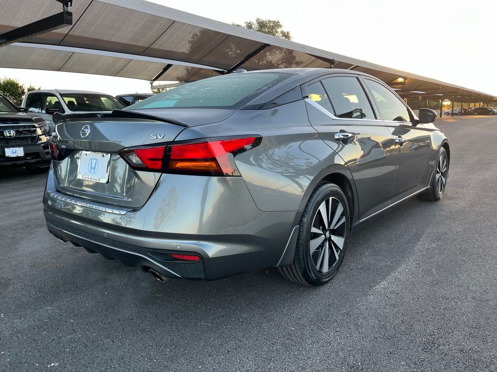 Thumbnail: 2020 Nissan Altima - 4