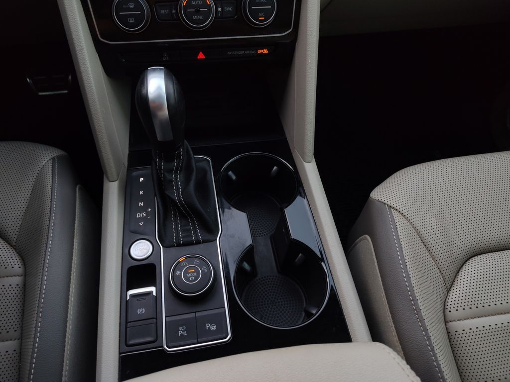 Used Car 2021 Volkswagen Atlas  3.6l V6 Sel Premium R-line For Sale Under $35,000 In Austin, Texas