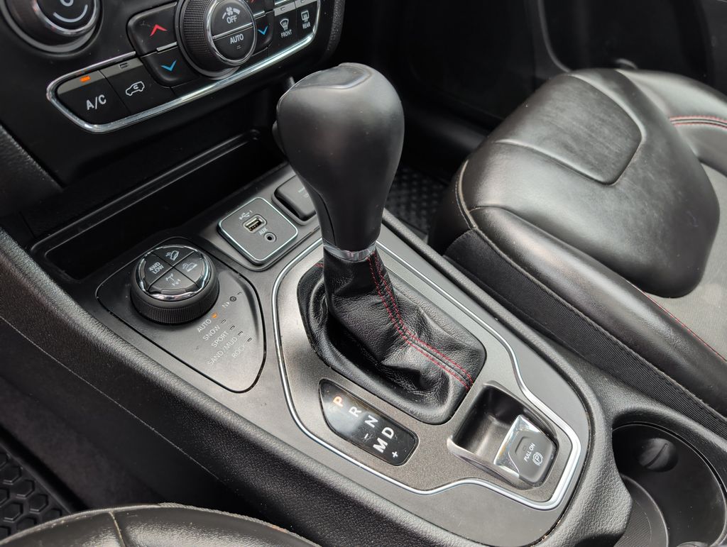Used 2021 Jeep Cherokee SUV