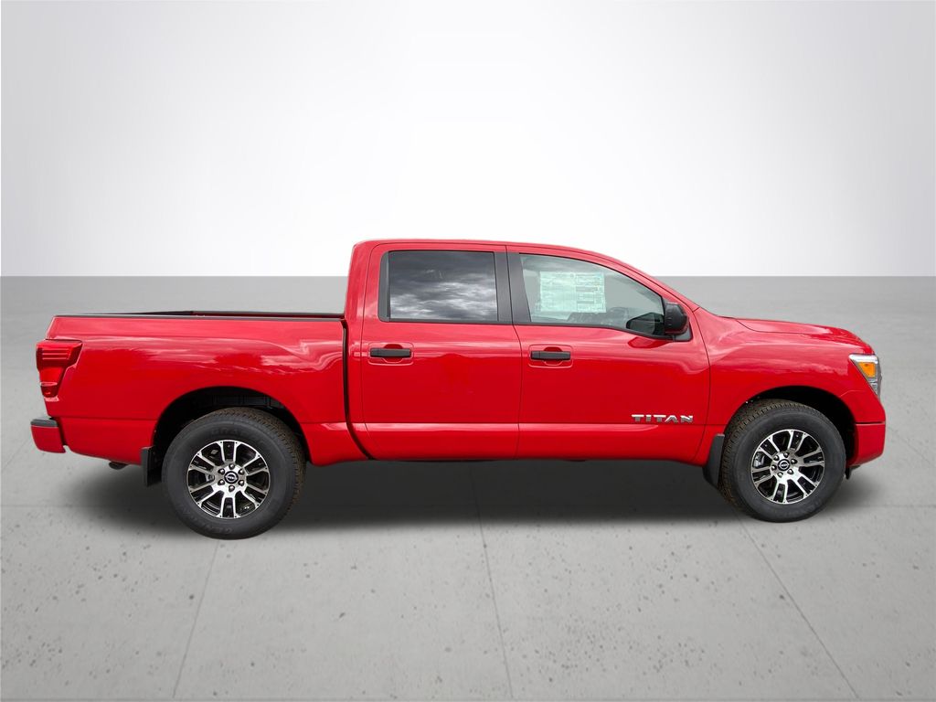 2024 Nissan Titan SV