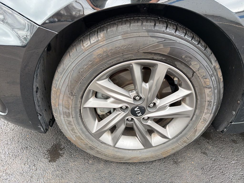 Thumbnail: 2020 Kia Optima - 10