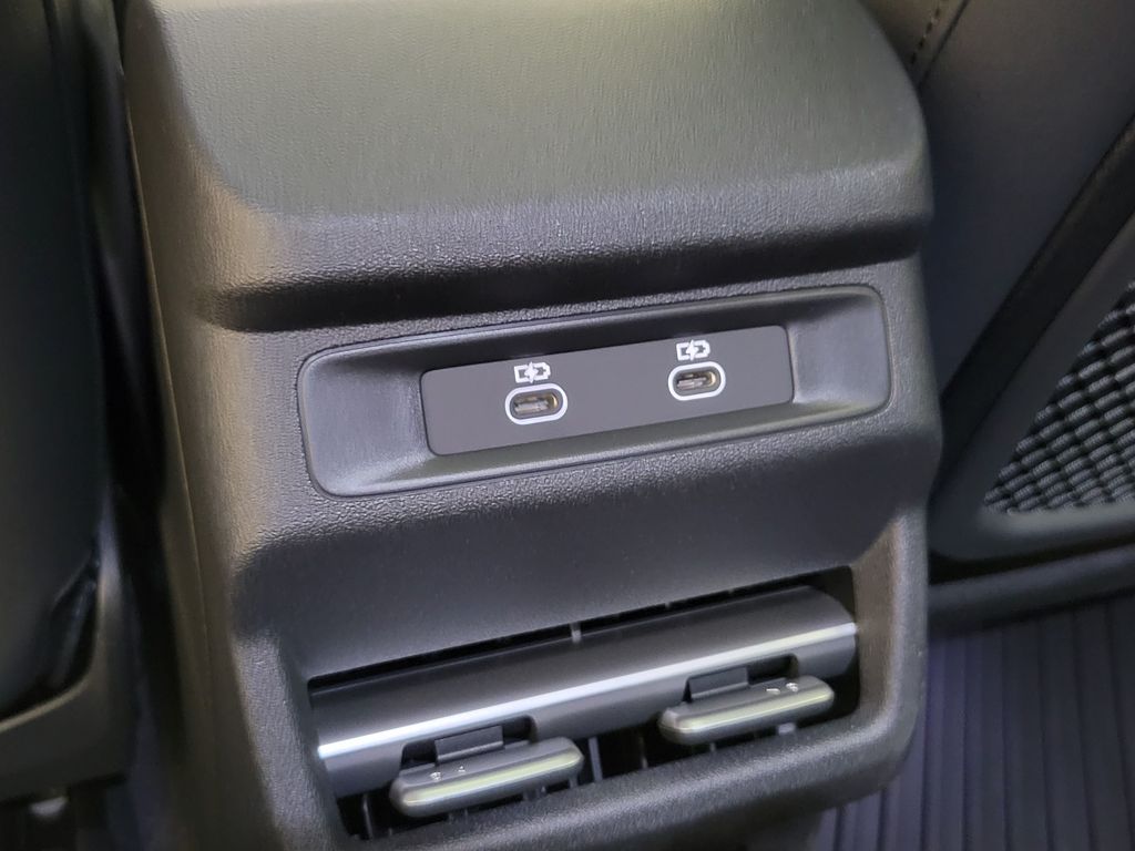 Thumbnail: 2026 Audi Q3 - 23