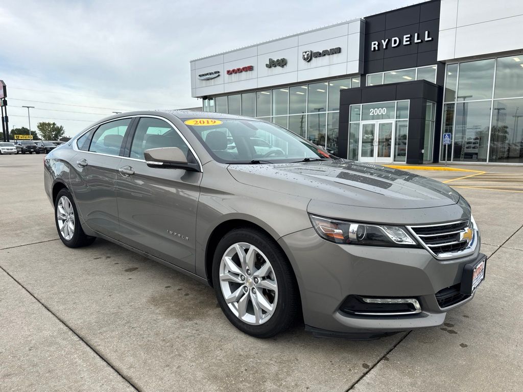 Gray 2019 Chevrolet Impala Sedan Front-Wheel Drive 6-Speed Automatic Overdrive