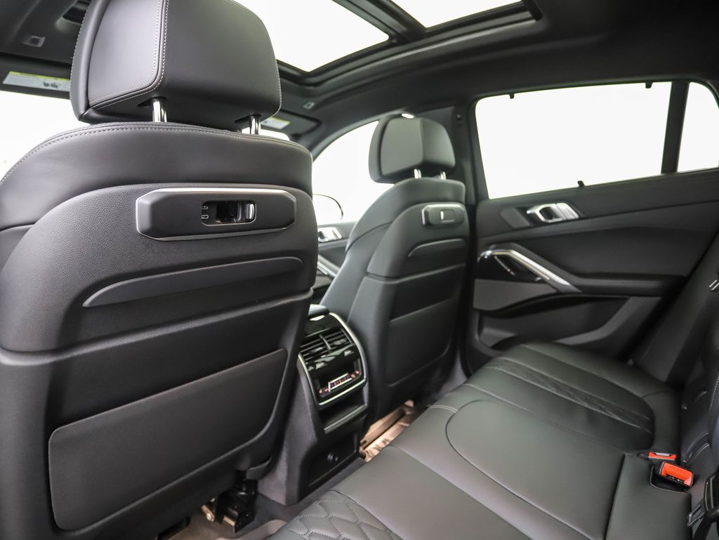 Thumbnail: 2026 BMW X6 - 20