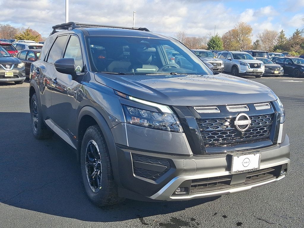 Thumbnail: 2025 Nissan Pathfinder - 3