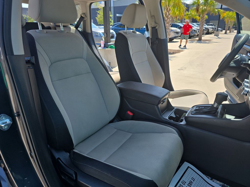 2024 sparkle silver metallic Honda CR-V EX FWD SUV