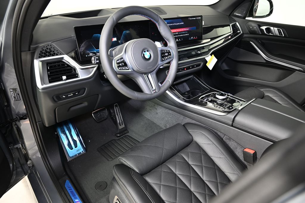 2025 BMW X5 M60i 16