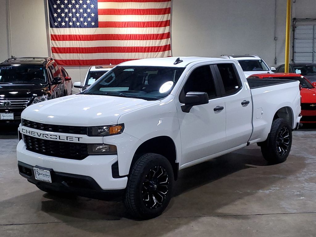 2020 Chevrolet Silverado 1500 Custom 40