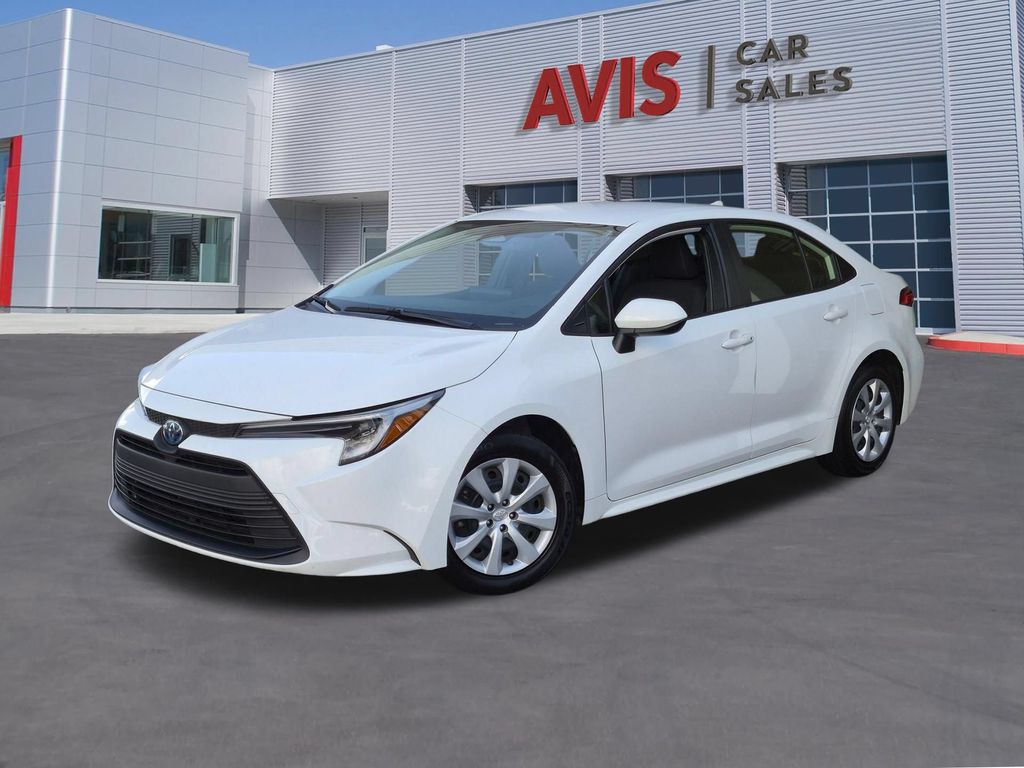  2025 Toyota Corolla Hybrid LE FWD   